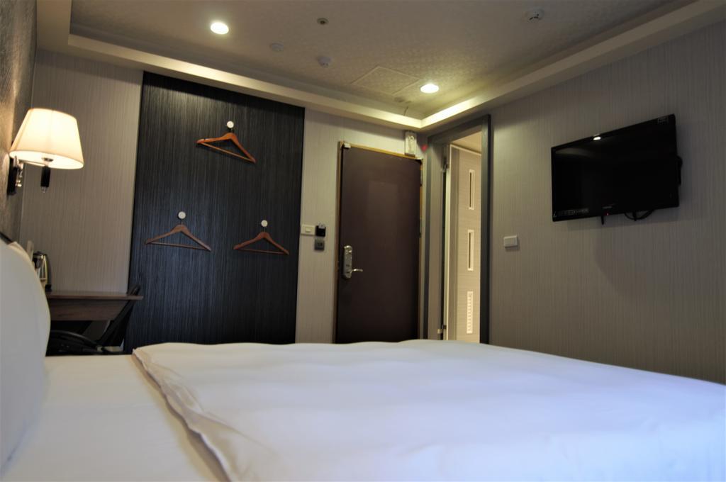 泊居旅店 Oursinn Hotel Taipé Exterior foto